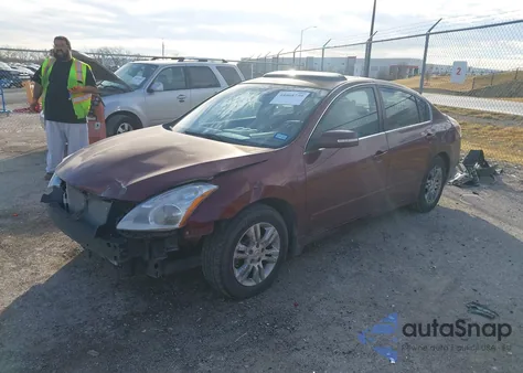 2010 Nissan Altima 2.5 S z USA, uszkodzony, nr VIN 1N4AL2AP9AC190535
